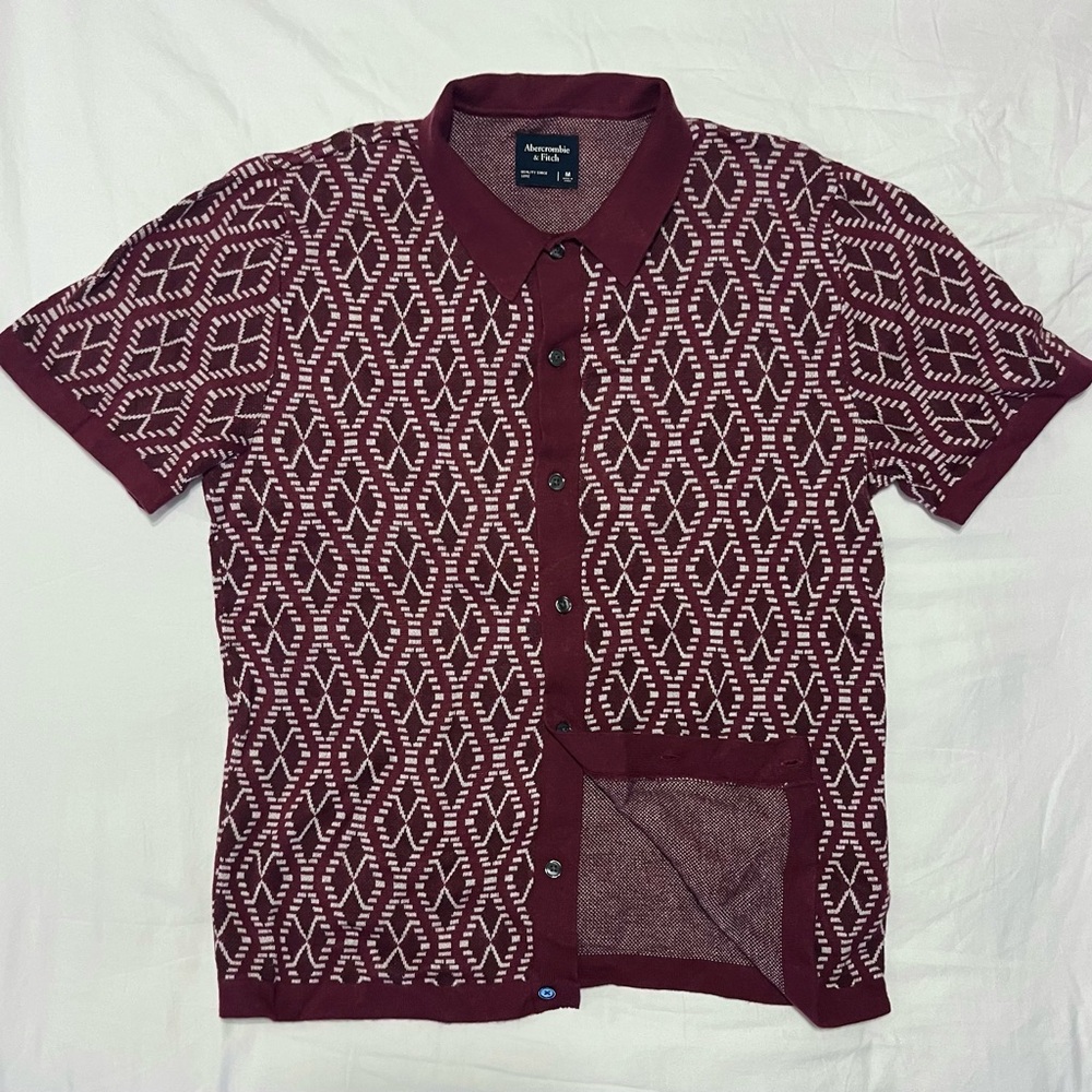Abercrombie & Fitch short-sleeved sweater button up